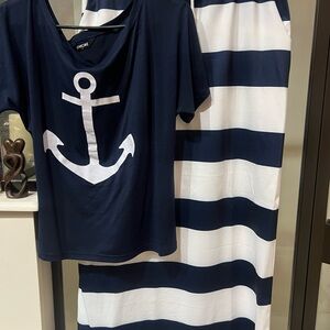 ChicMe Navy Top with White Design